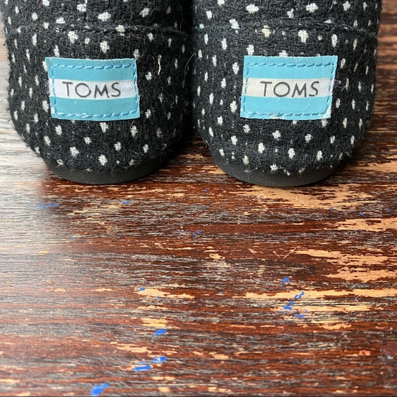 Black and White Polka Dot Toms with Laces - Picture 6 of 7